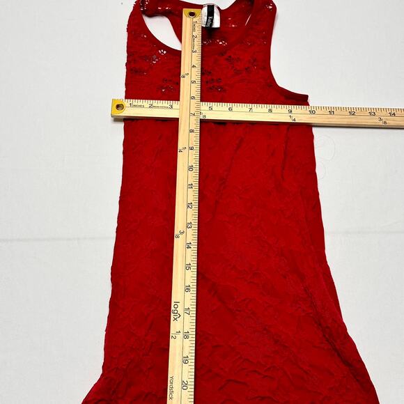 Katily Embroidered Floral Laced Cherry Size Small 2000s Tank - Picture 5 of 5